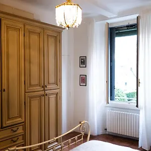 casa-lilli-silenzioso-bilocale-nel-centro-di-milano.it-lombardy.com/