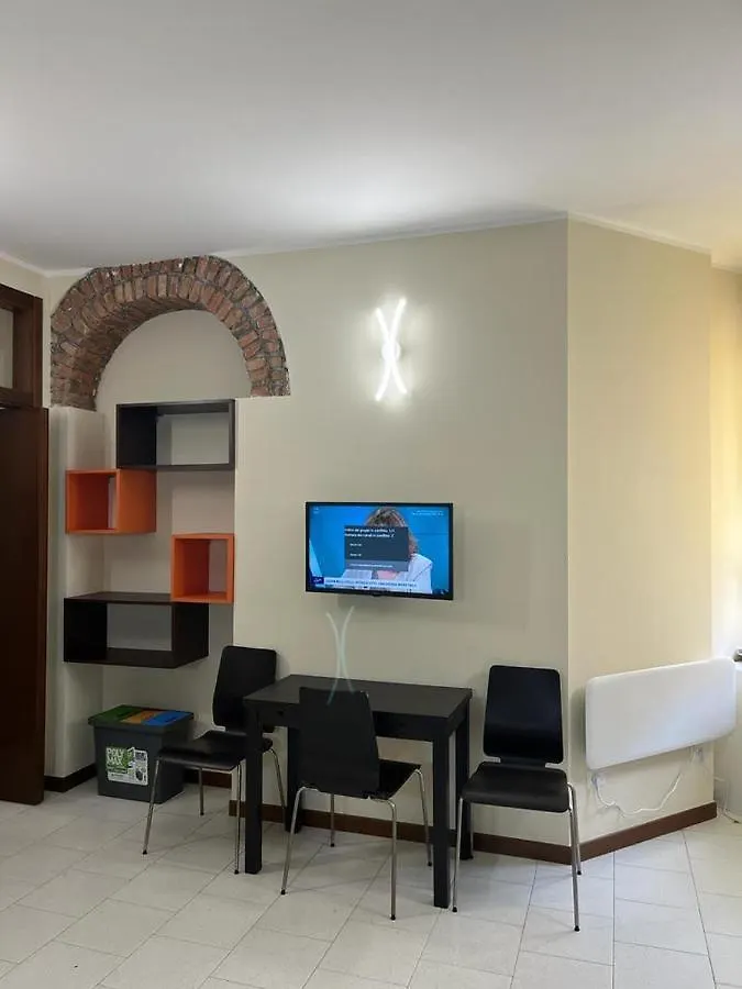Milan Downtown Apartment Italy