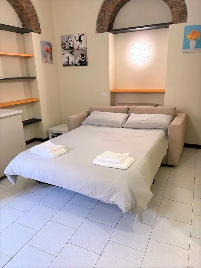 Milan Downtown Apartment 0*,